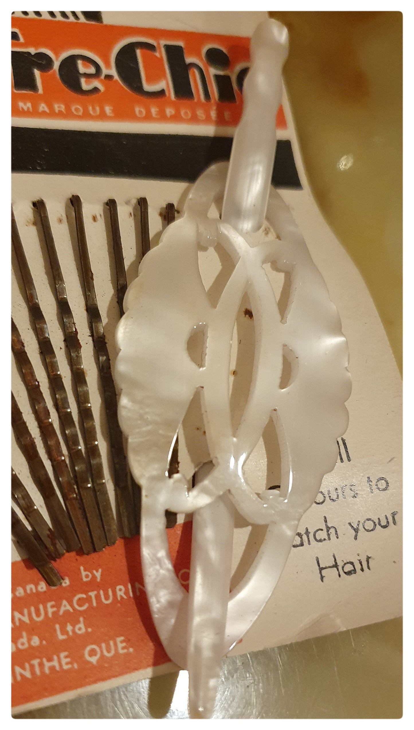 1940s TRE-CHIC FAUX MOTHER OF PEARL HAIR BARRETTE AND GRIPS