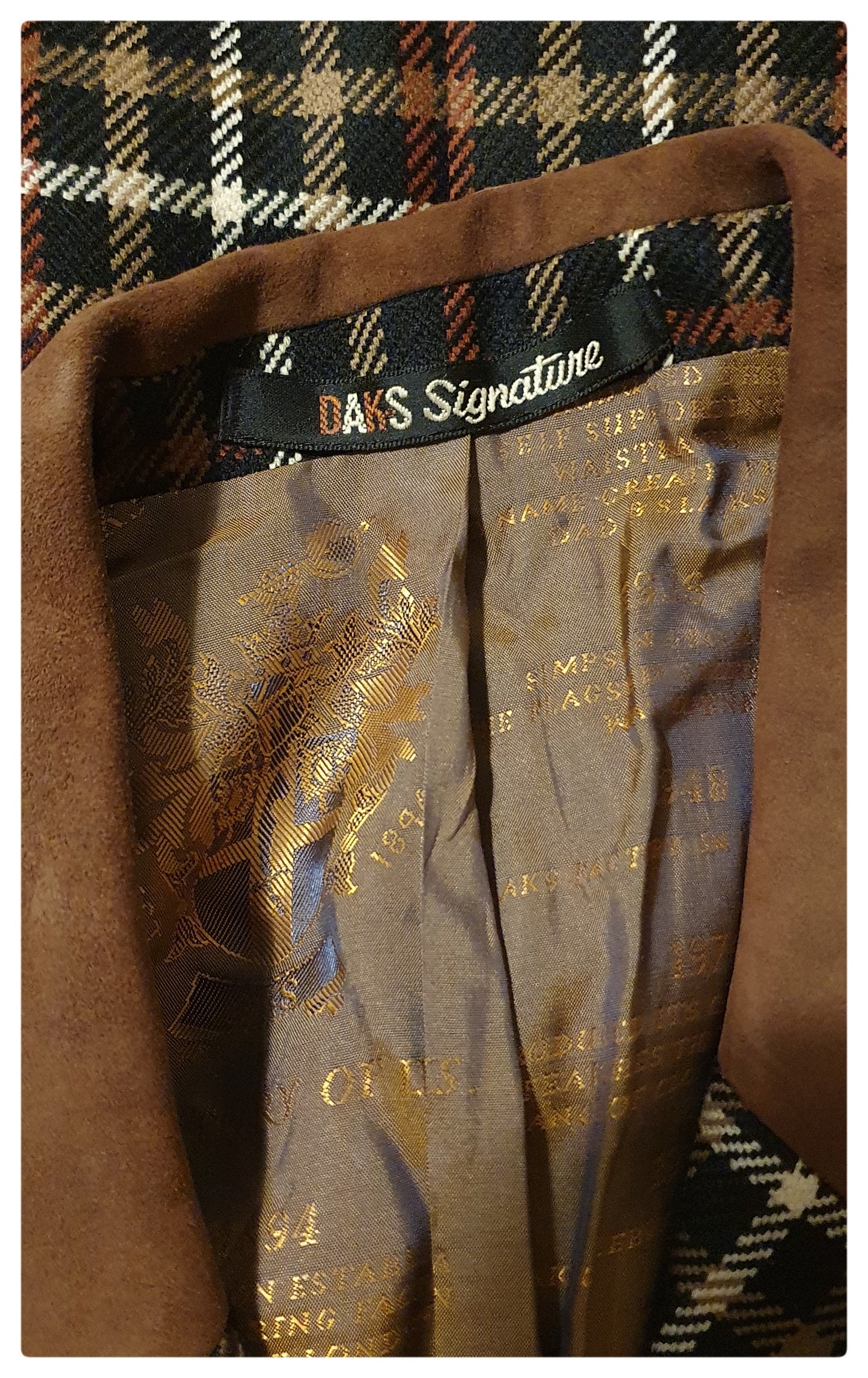 1980s DAKS CHECKED TWEED JACKET WITH SUEDE COLLAR UK 12