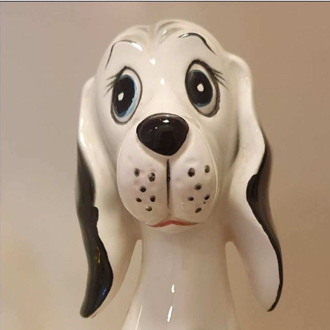 MID-CENTURY MCM BIG EYED CERAMIC BLACK AND WHITE DOG