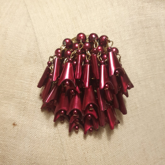 1960s RICH CRANBERRY WATERFALL BROOCH