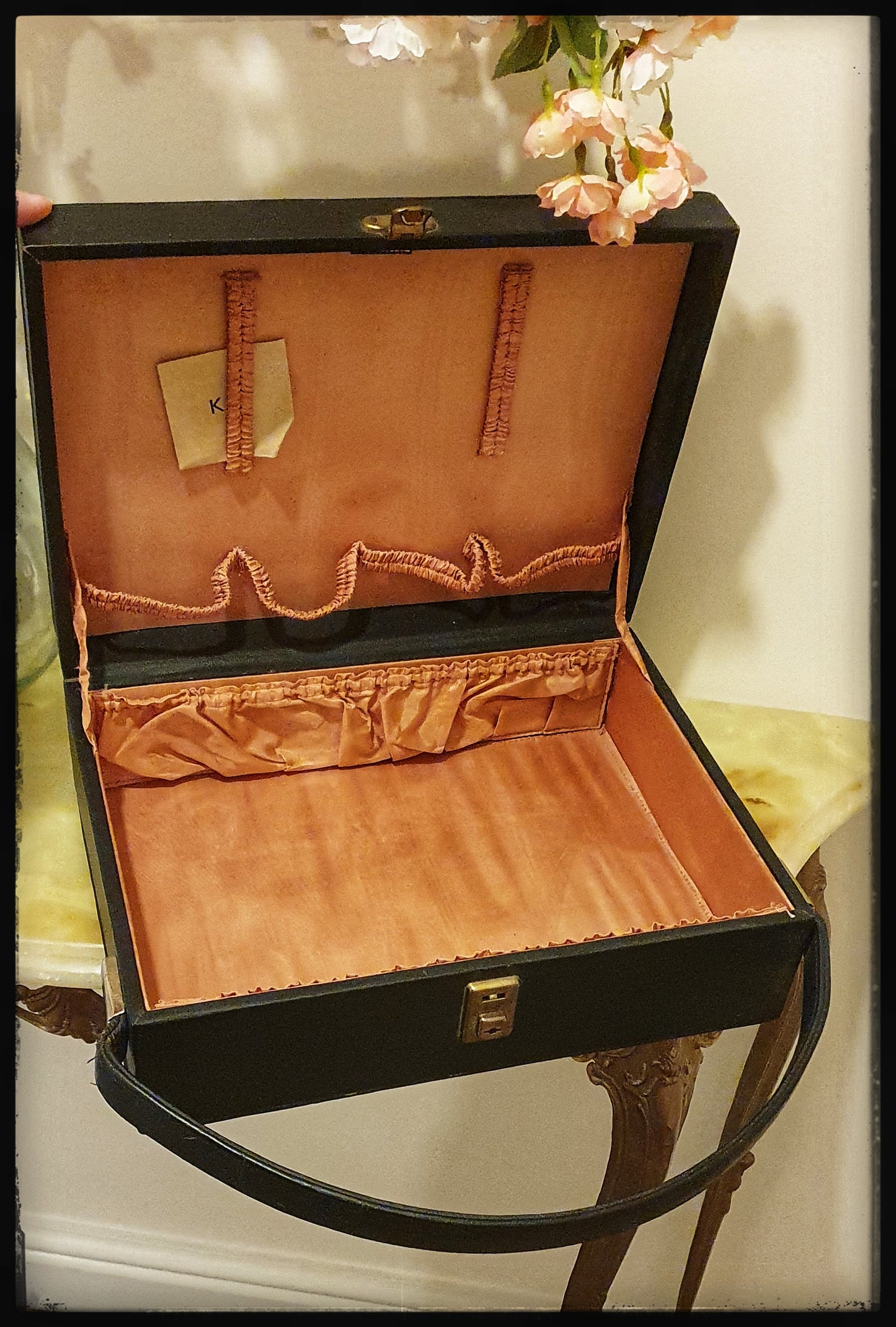 1940s-1950s BLACK VANITY CASE