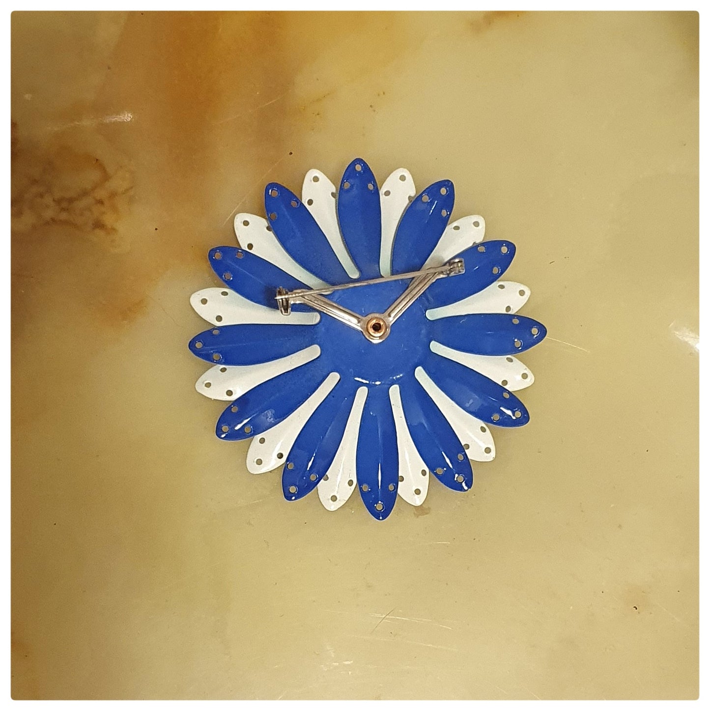 1960s BLUE ENAMEL FLOWER BROOCH