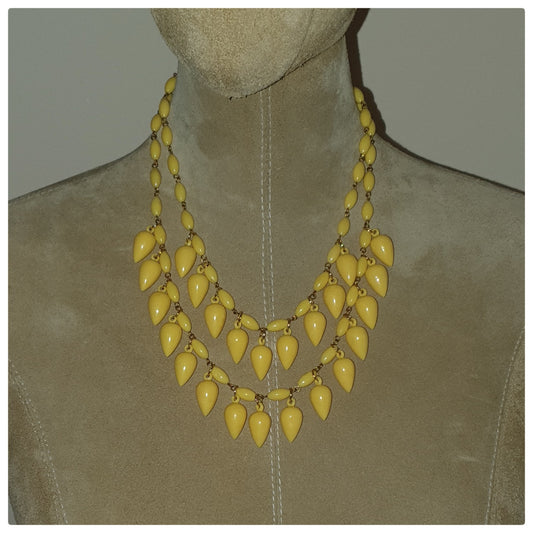 1960s YELLOW TEARDROP DOUBLE STRAND NECKLACE
