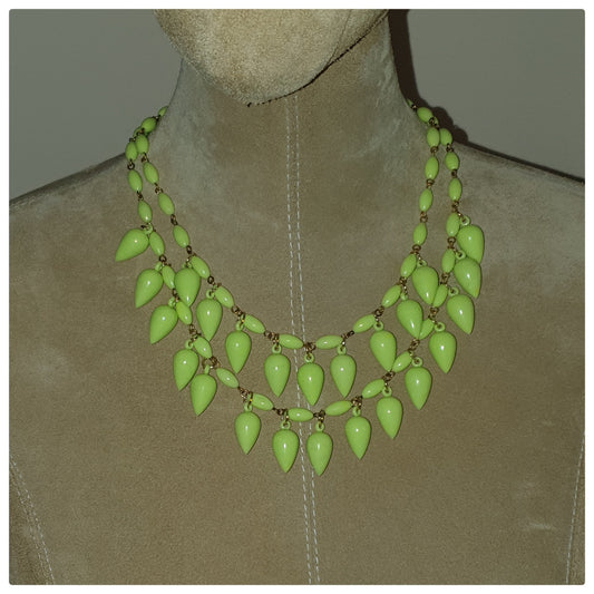 1960s LIME TEARDROP DOUBLE STRAND NECKLACE