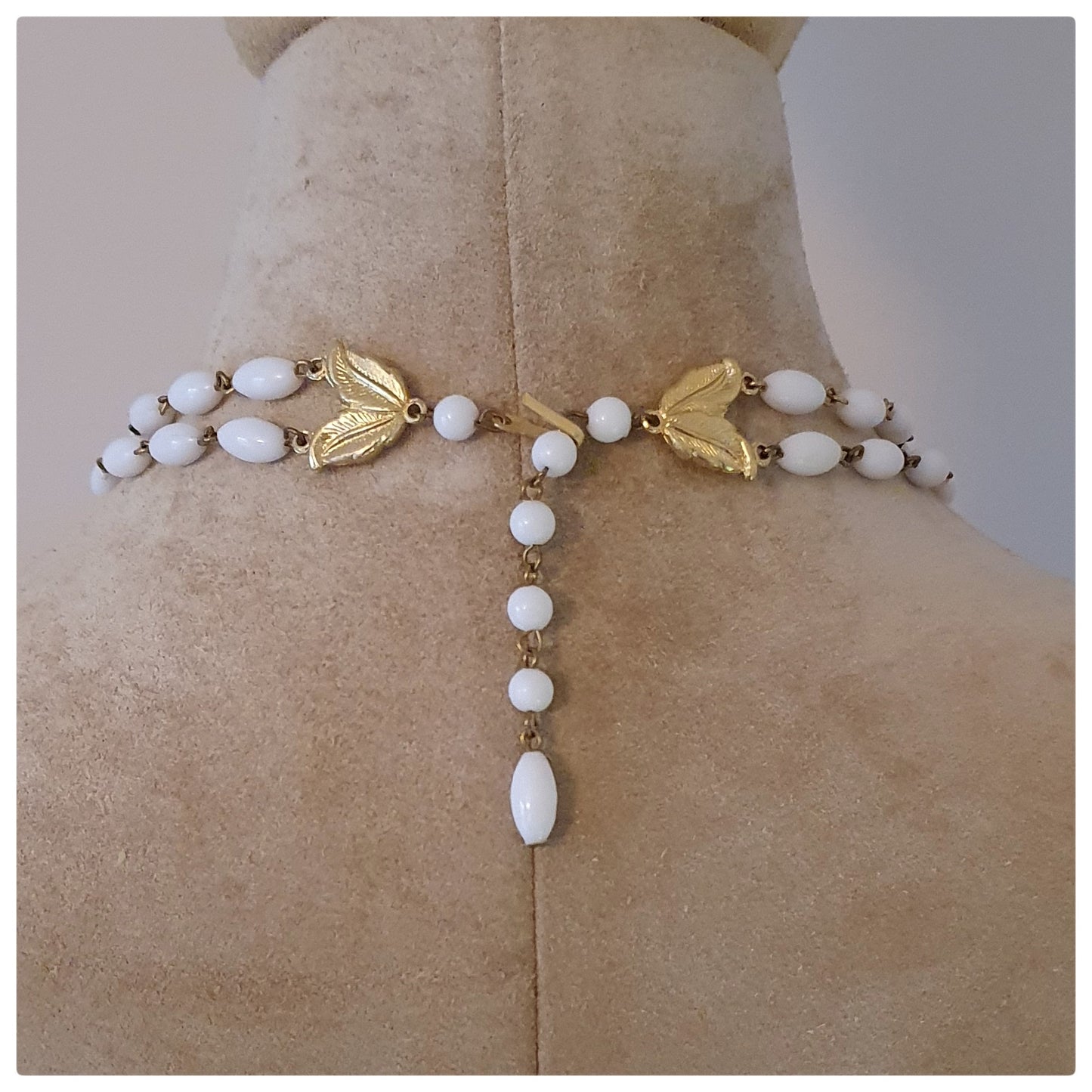 1960s WHITE TEARDROP DOUBLE STRAND NECKLACE