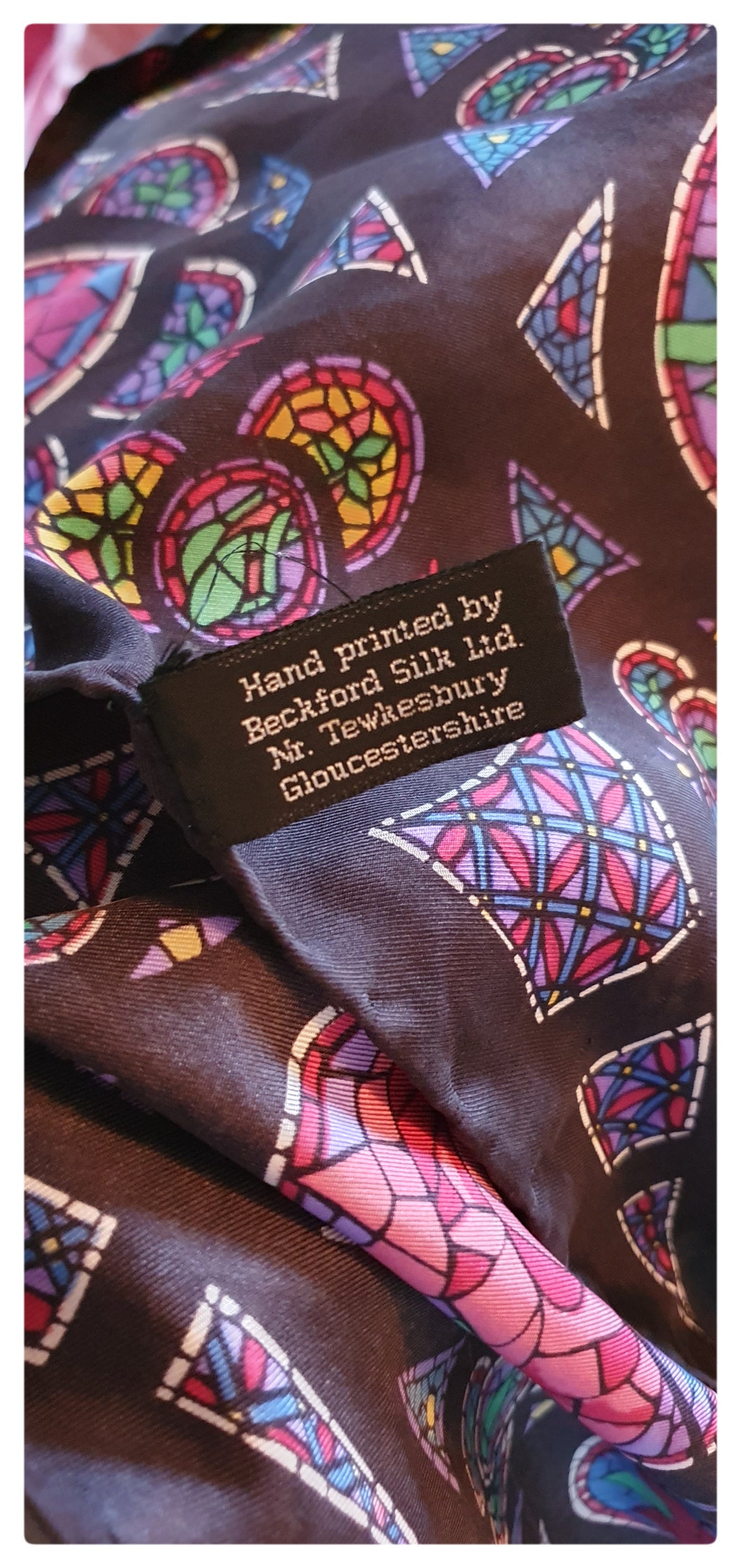 1980s BECKFORD SILK STAINED GLASS DESIGN SCARF