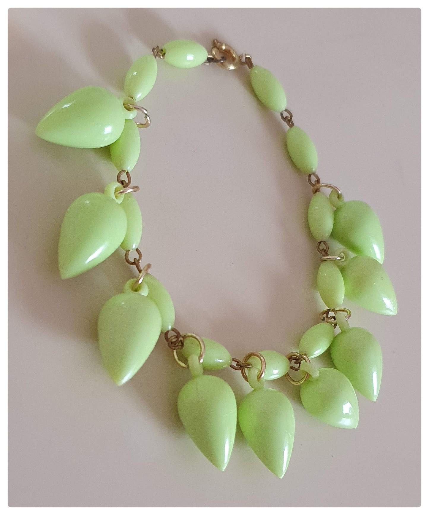 1960s DEADSTOCK TEARDROP BRACELET- LIME