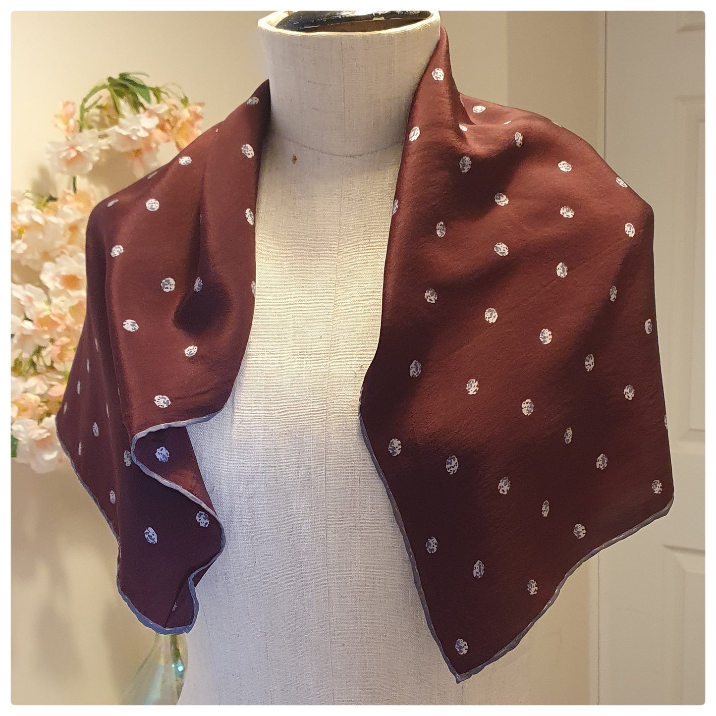 JAEGER - BURGUNDY AND SPOT SILK SCARF