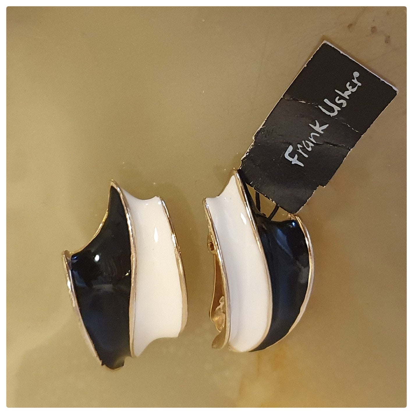 1980s UNWORN FRANK USHER NECKLACE AND EARRINGS DEMI PARURE